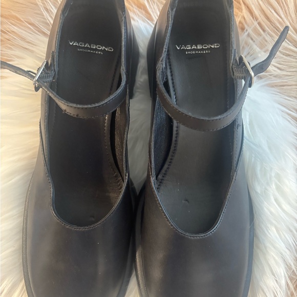 Vagabond Black Women's Ansie Mary Jane Pump. - Picture 3 of 9